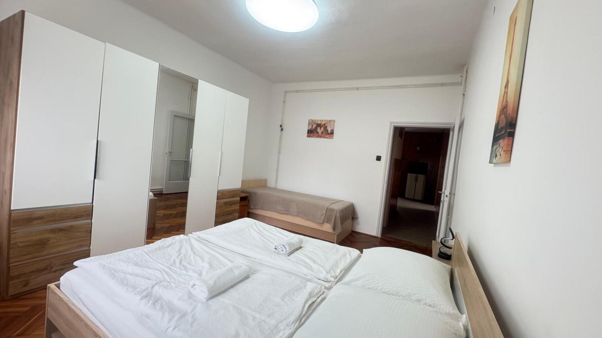 Pingvin Cukraszda Apartman Balatonmáriafürdő 外观 照片