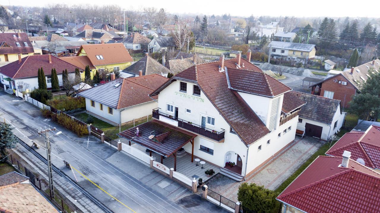 Pingvin Cukraszda Apartman Balatonmáriafürdő 外观 照片